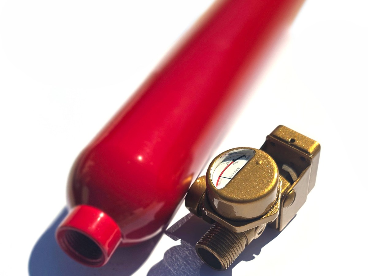 OxigenBottleCutoutOnWhite